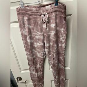Beyond Yoga mauve tie dye joggers